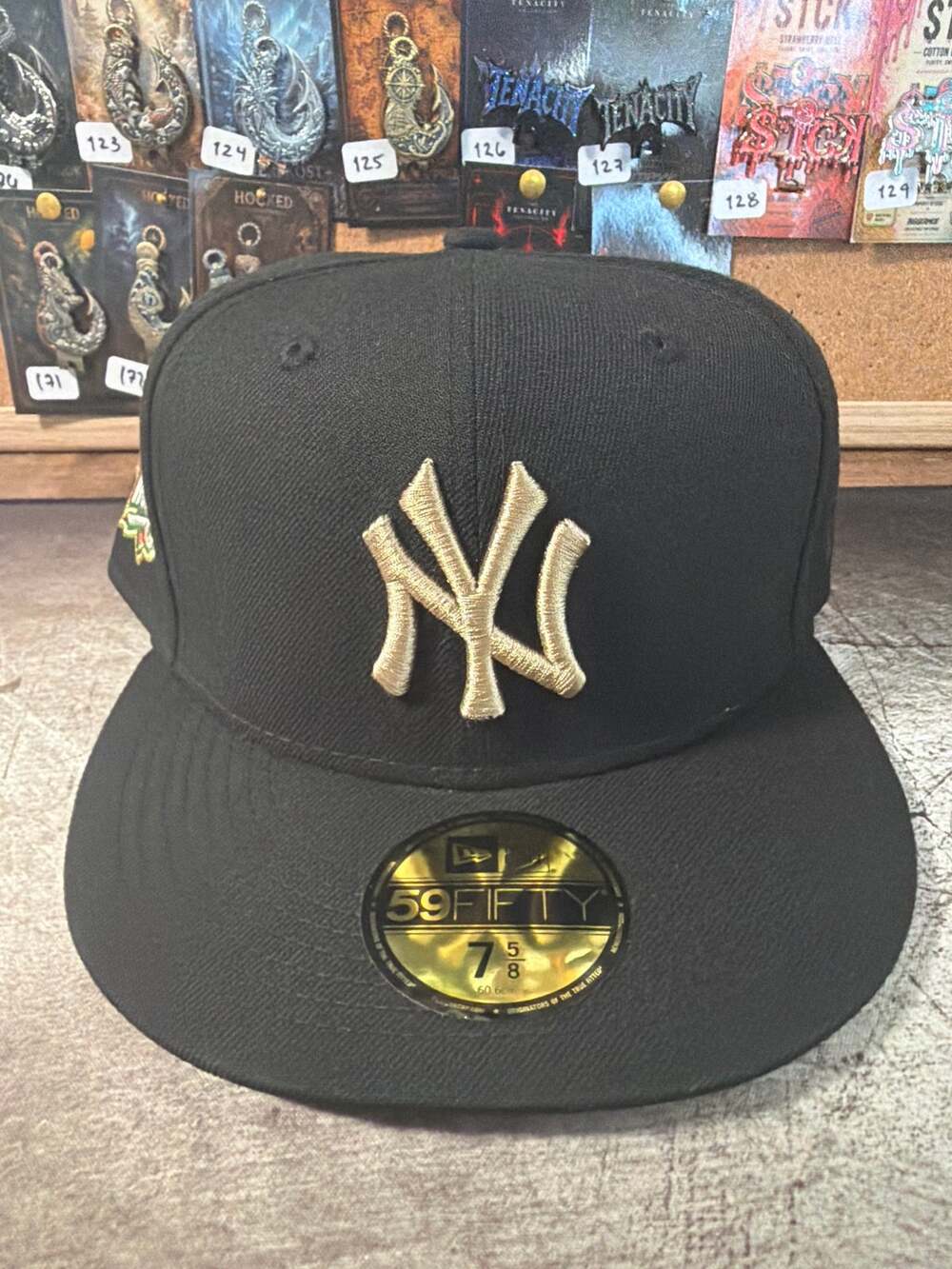 New Era 59Fifty New York Yankees Fitted Hat 7 5/8